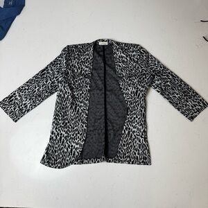 Stylish Monochrome Animal Print Blazer
